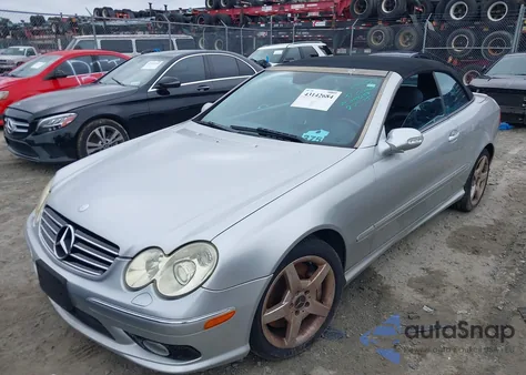 2005 Mercedes-Benz Clk 500 z USA, uszkodzony, nr VIN WDBTK75G35T044259
